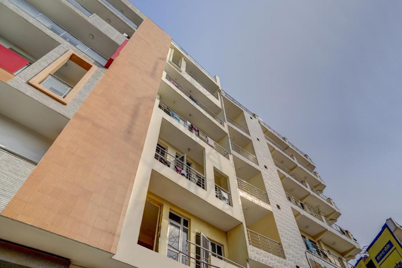 Oyo 78981 The Diamond Nest Noida Esterno foto