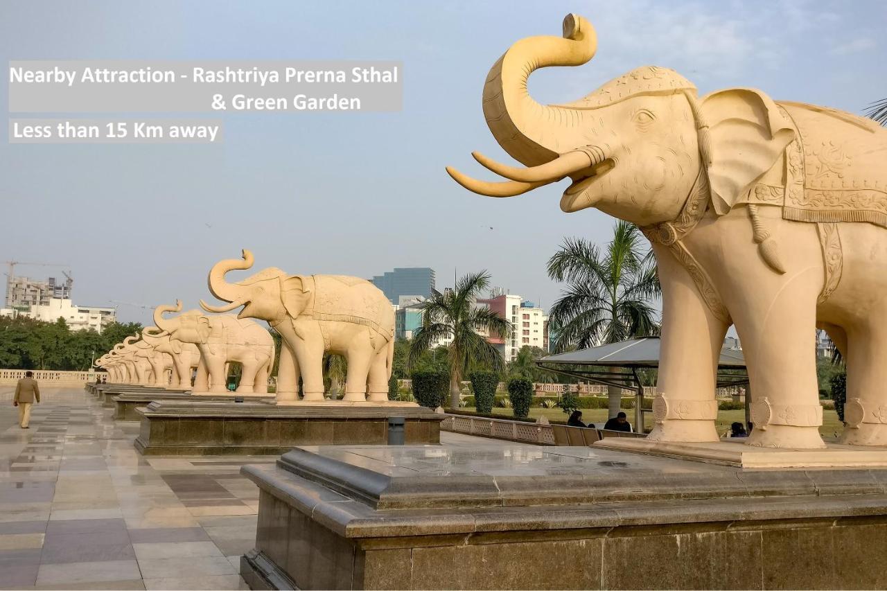 Oyo 78981 The Diamond Nest Noida Esterno foto